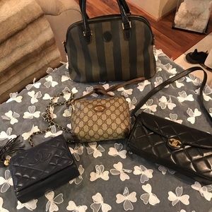 SOLD Rare vintage Gucci cross body 100% authentIC